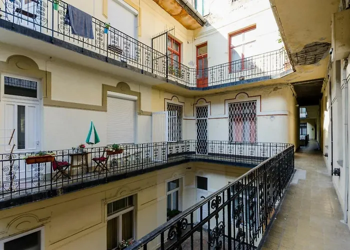 Lägenhet Quiet Cozy In Party Street E1 Budapest